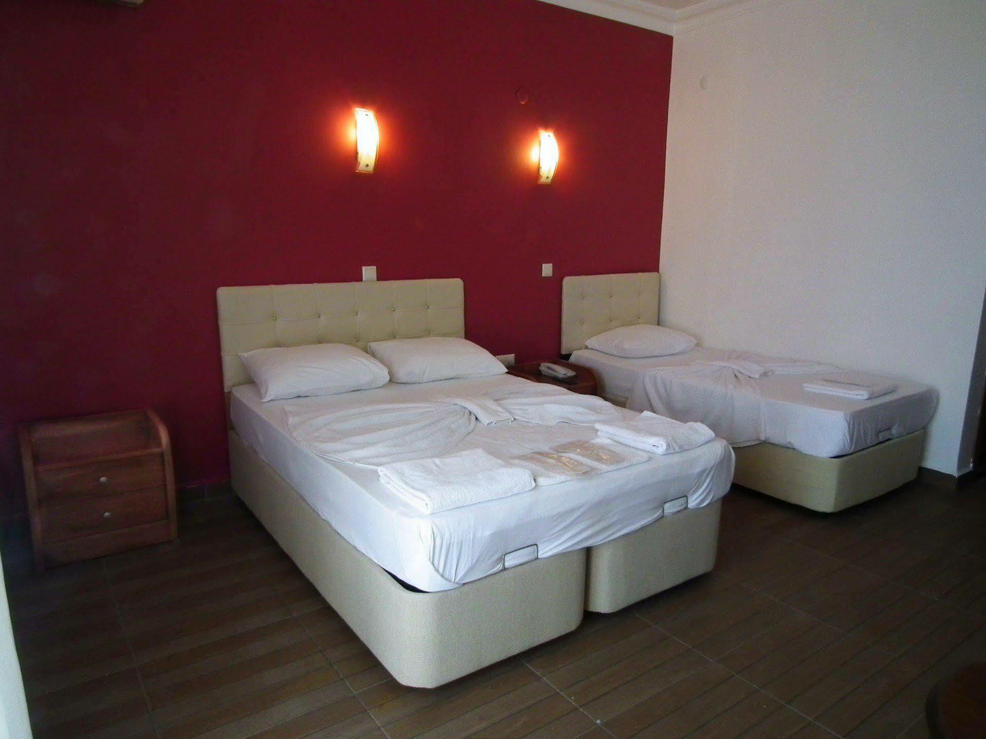 Lambada Hotel Altınoluk Exteriör bild